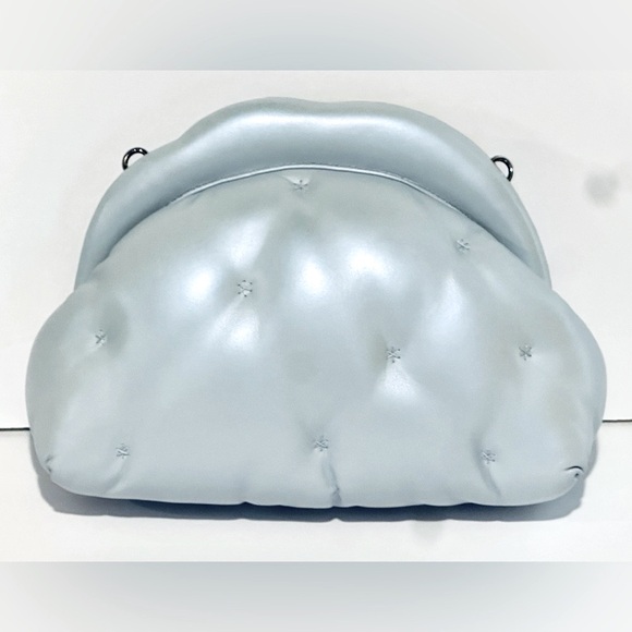 Kate Spade ♠️ Shade Quilted Cloud 🌧️ Clutch/Crossbody - Picture 3 of 8